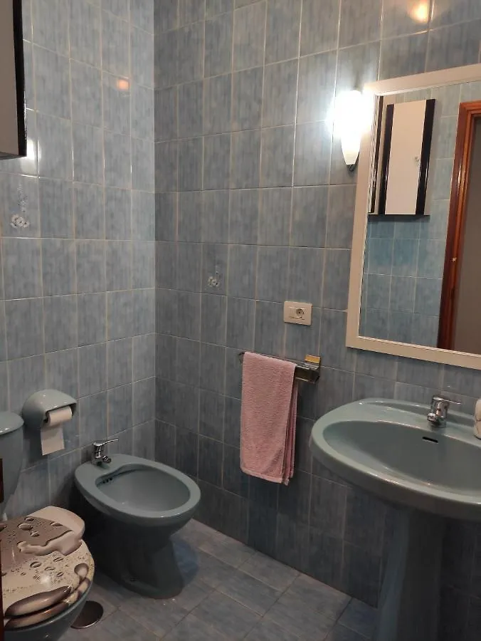 Acogedora habitación 0*, Radazul